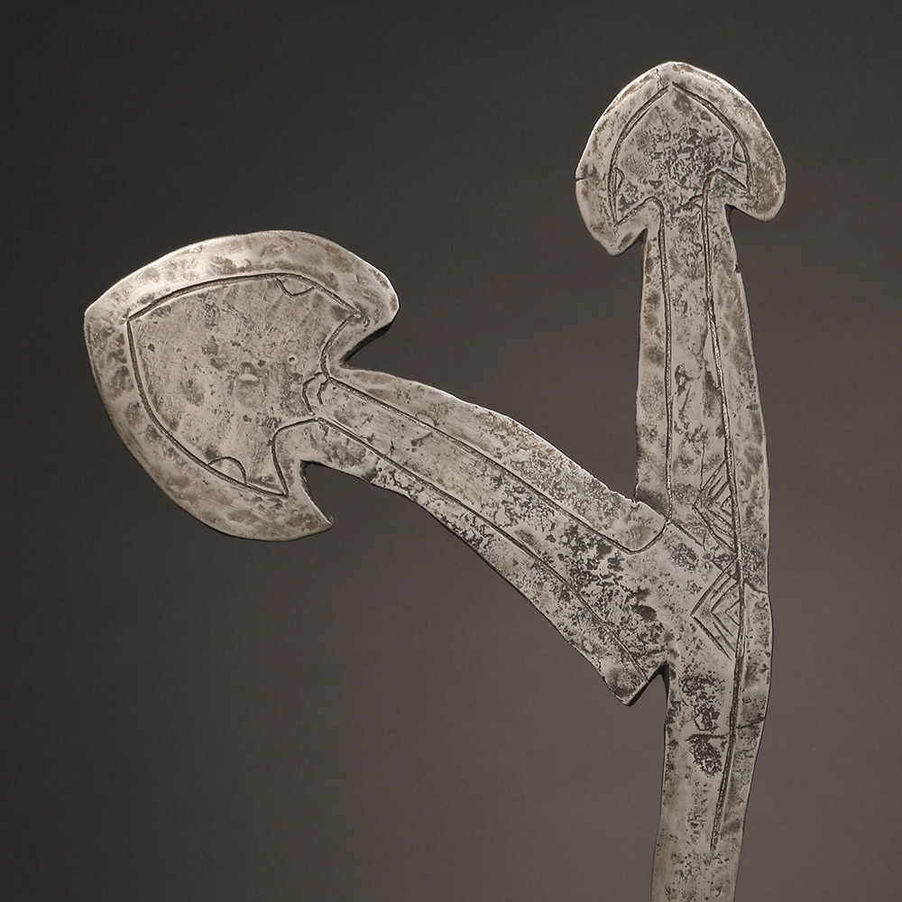 Inauthentic Ondo Throwing Knife In the style of the Banda, Central African Republic / D.R. Congo