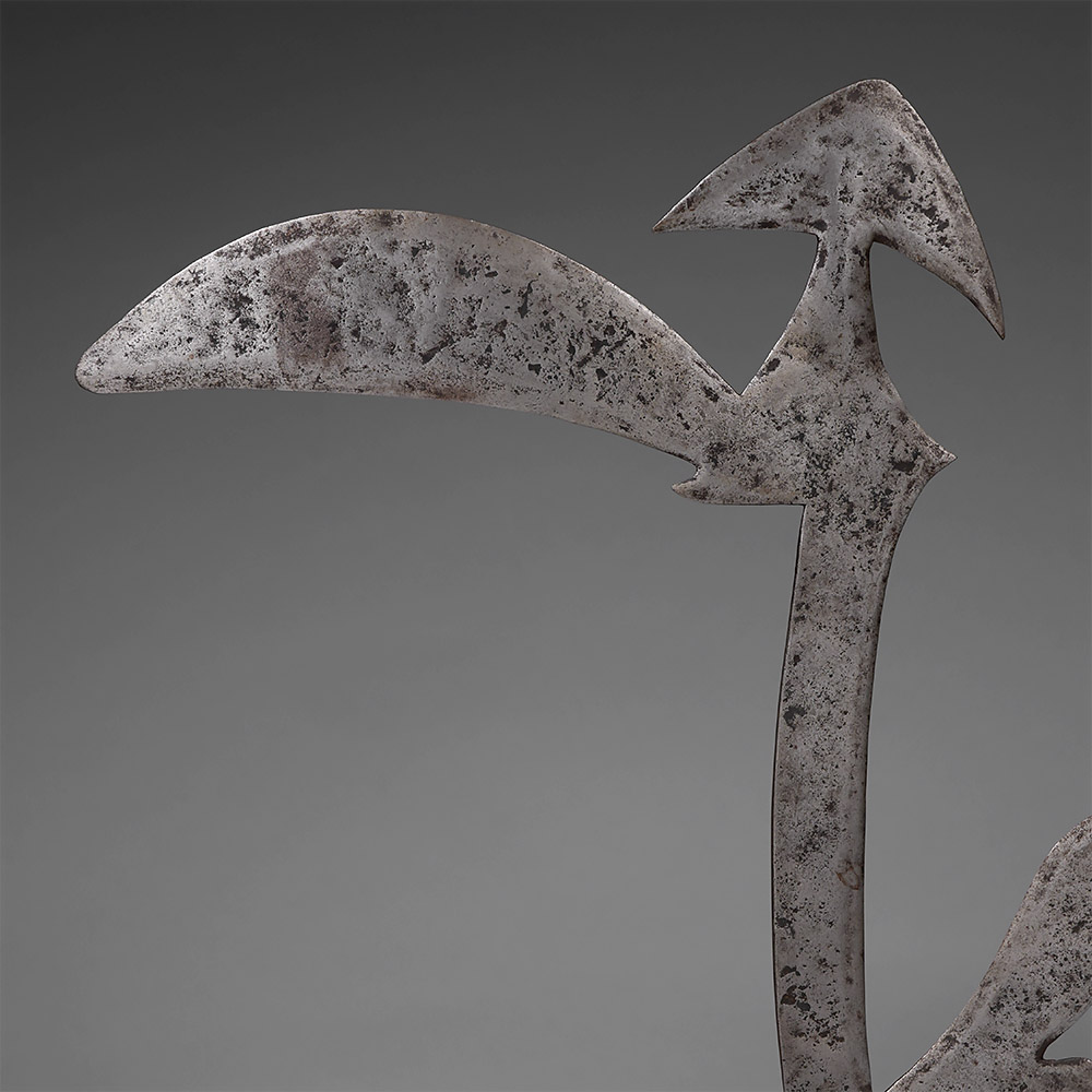 Inauthentic Pere or Mokoongo Throwing Knife In the style of the Kreish (Kresh / Kreisch / Kreich) / Adio / Bongo / Sere, South Sudan / Central African Republic