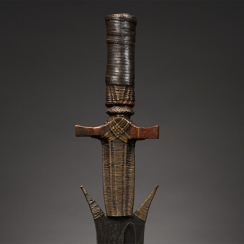 Grooved Blackened Short Sword, ntsakh or fa Fang, Gabon / Equatorial Guinea / Cameroon