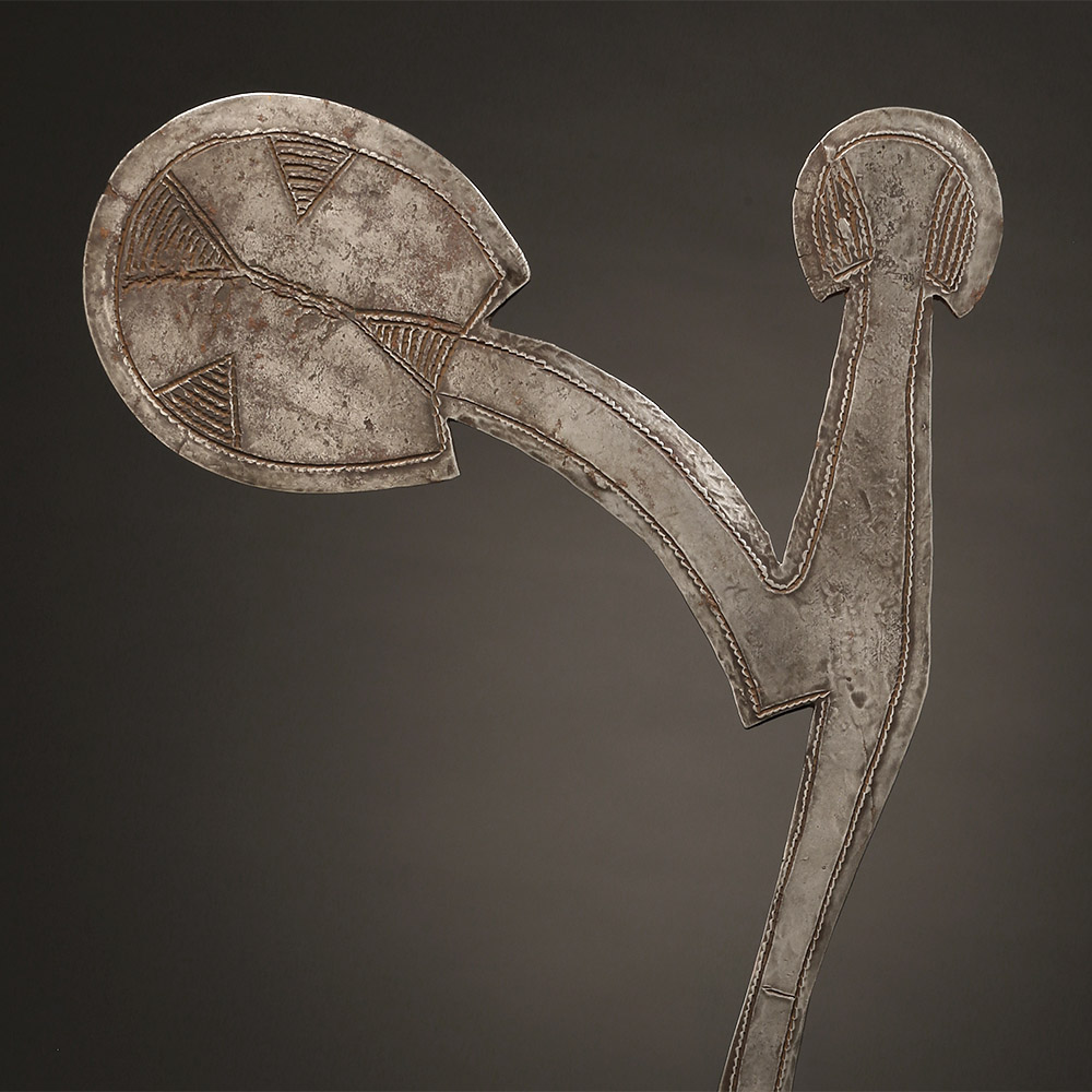 Inauthentic Ondo Throwing Knife In the style of the Banda: Mbugbu, Yakpa, Wada, Gbodo, Central African Republic