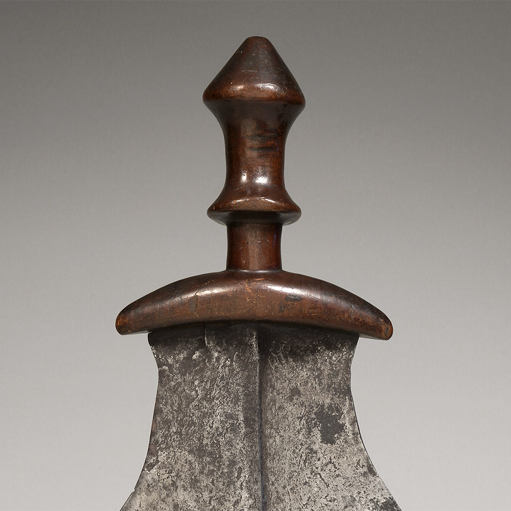 Symmetrical Discoid Knife, Mossal Ngul / Yanzi / Mbuun, D.R. Congo