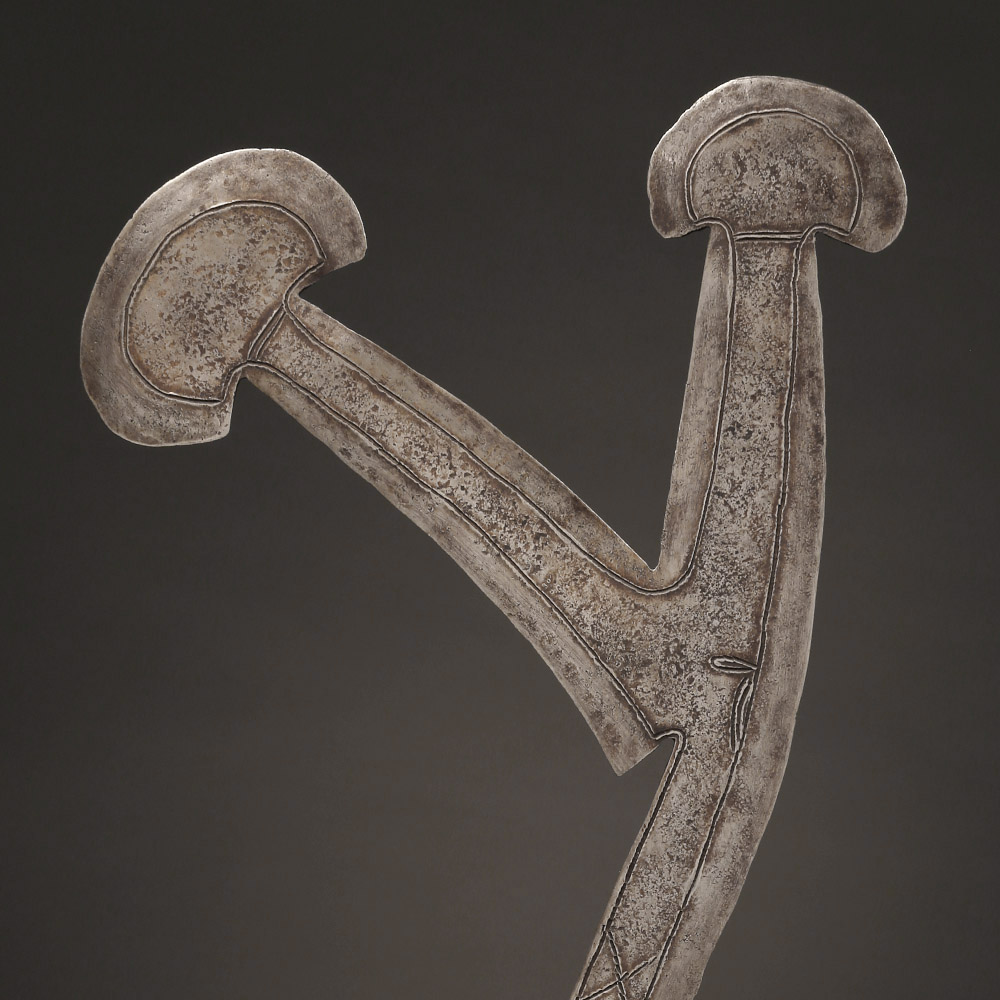 Inauthentic Ondo Throwing Knife In the style of the Banda: Mbugbu, Yakpa, Wada, Gbodo