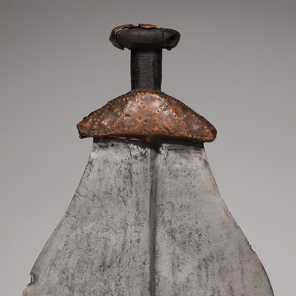 Symmetrical Discoid Knife, Mossal Ngul / Yanzi / Mbuun, D.R. Congo