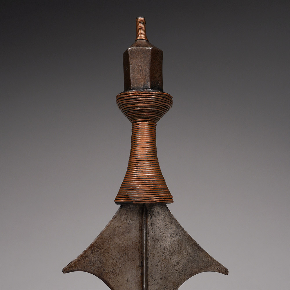 Inauthentic Ceremonial Dagger with Heavy Pommel In the style of the Nkutshu, D.R. Congo